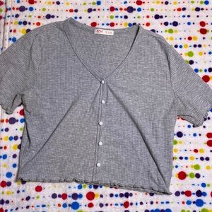 US 6 grey cropped t-shirt!